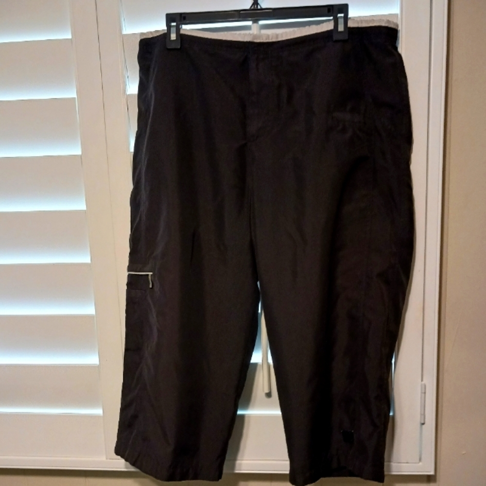 XL Wilson black workout pants